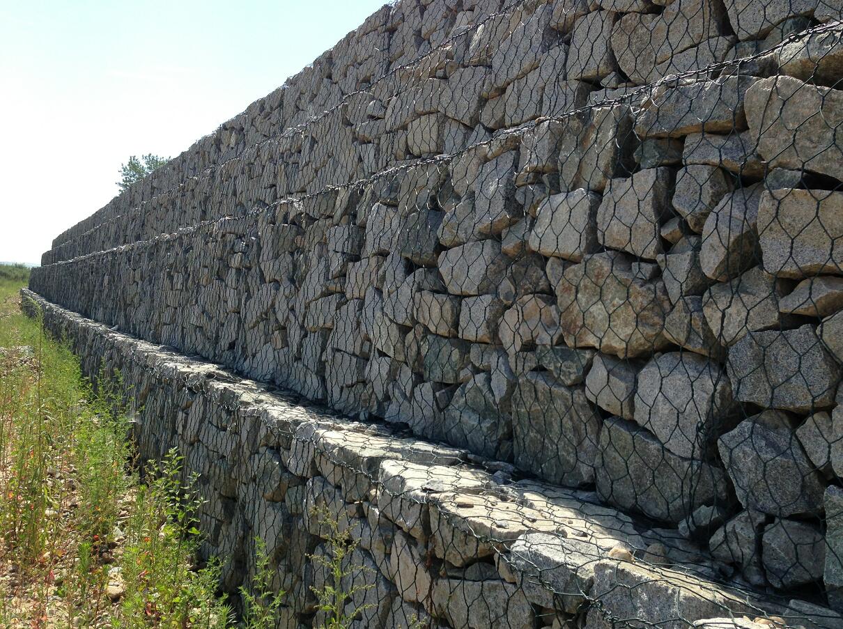 石笼挡墙